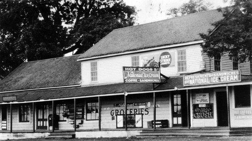Green Store (c. 1920s), photograph