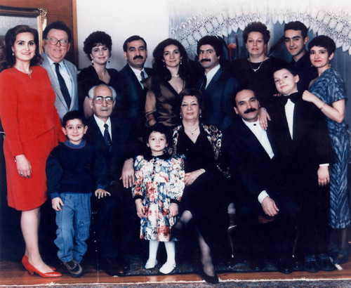 Large Iranian family portrait
