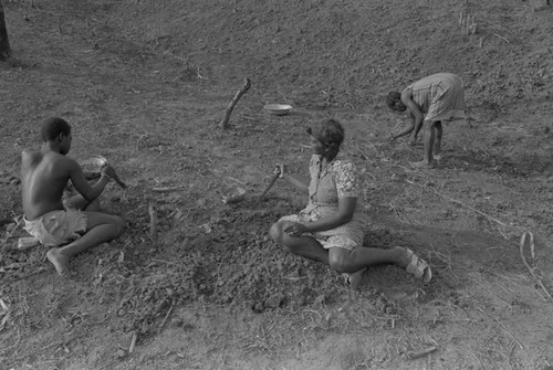 Planting peanuts, San Basilio de Palenque, 1977