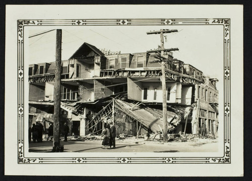 Arranbe Hotel and Theater, Compton, Calif., damage from the 1933 earthquake