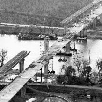 Interstate 880 Bridge Construction at the Sacramento River
