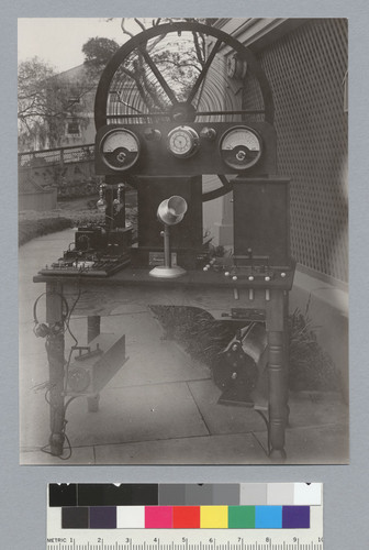 Battleship transmitter and receiver, National Wireless Telephone and Telegraph Co. [photographic print]