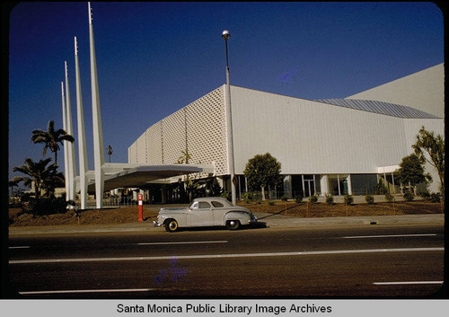 Santa Monica Civic Auditorium, 1855 Main Street, built 1958