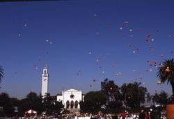 LMU Special Games, people gathering and balloons flying in Sunken Garden
