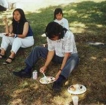 Tule Lake Linkville Cemetery Project 1989: JACLers Eating Refreshments