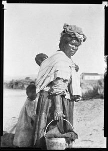 Portrait of a Cahuilla Indian with her child and baby, 1897