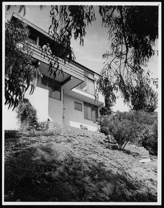 Exterior view of the Druckman House, Los Angeles, 1941