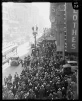 Christmas shopping crowd on Broadway, Downtown Los Angeles, 1928