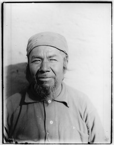 Portrait of a Mojave(?) Indian man, ca.1900