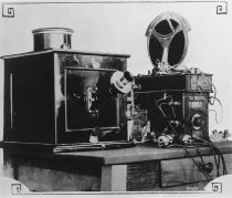 First radio telephone transmitter and receiver, 1907