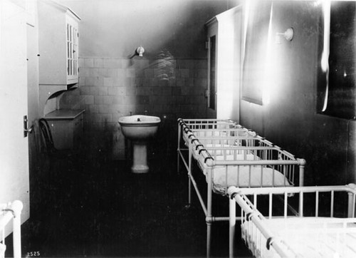 [Nursery in Maternity Department at San Francisco General Hospital]