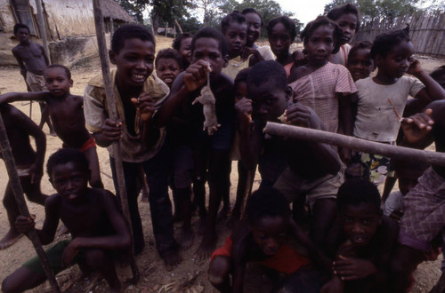 Children holding a rat, San Basilio de Palenque, 1976