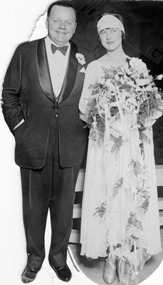 [Wedding portrait of Mr. and Mrs. Fatty Arbuckle]