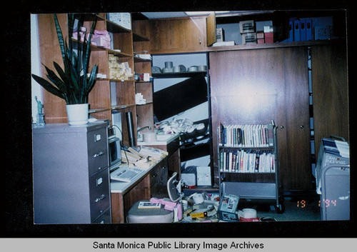 Northridge earthquake, Santa Monica Public Library, Main Library, second floor, Technical Processing Department, January 17, 1994