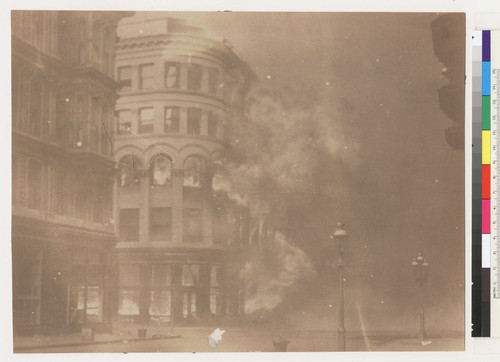 Crossley Bldg. fire. [New Montgomery and Mission Sts.]
