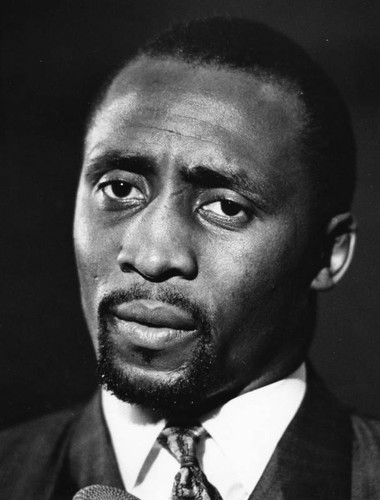 Hearns to fight in Vegas