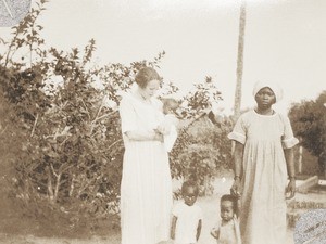 E.G with Godwin, Miriam & Ruth with Sarah, Nigeria, ca. 1924
