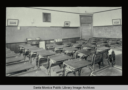Classroom interior at the Sixth Street School, Santa Monica, Calif