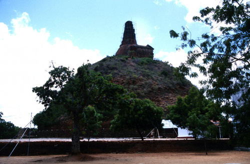 Abhayagiri Stūpa in restoration