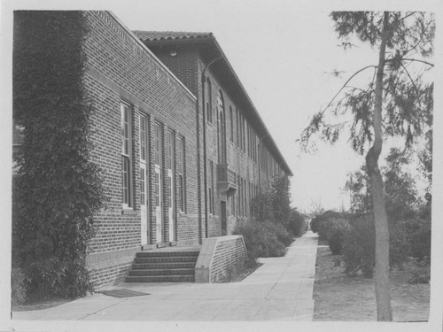 Old campus-Administration building-0003
