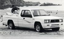 1993 Mitsubishi Mighty Max Macrocab 2WD Sport