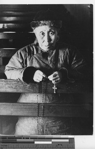 An elderly Manchu woman at Fushun, China, 1939