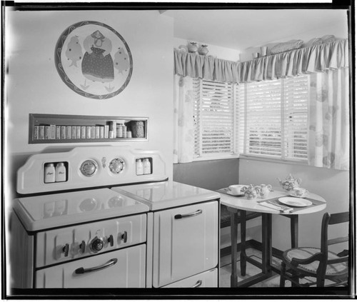 Harmonson, Mrs. Earl, residence. Kitchen