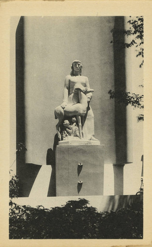 Sculpture at the World's Fair of 1940, New York - "Women and Deer," by Berta Margouiles, Garden Court - Federal Building