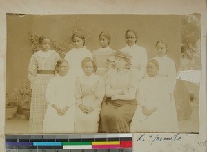 Valborg Anderssen together with eight girls from Antsahamanitra Girls' School, Antananarivo, Madagascar, ca.1902