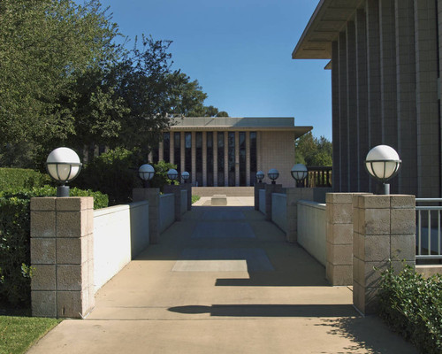 Entrance to Harvey Mudd College