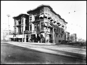 Hotel Gray, Main Street and Third Street, ca.1905