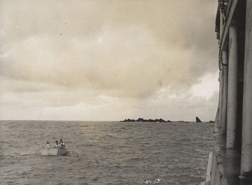Warren S. Wooster, Stanley O'Neil, Robert Lloyd Fisher en route to Bayonnaise Rocks. Transpac Expedition, 1953