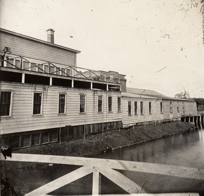 Stockton - Harbors - 1920s: Tannery building