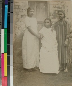 Three young women students, Antsirabe, Madagascar, ca.1915