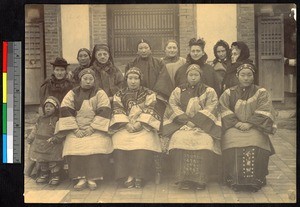 Women missionaries and Chinese women, China, ca.1890-1900