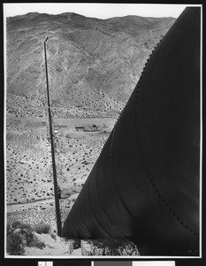 Los Angeles Aqueduct, showing the siphon at Pine Canyon, ca.1910