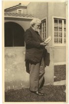 Edwin Markham in front of Edith Daley's house