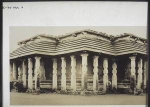 Dschain Tempel aus Granit in Karkala. Indien