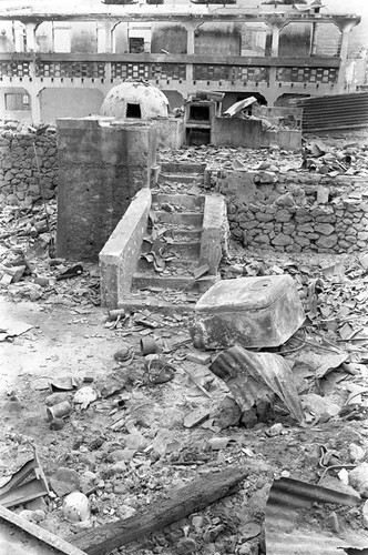 Destroyed buildings and ruins, Berlín, 1983