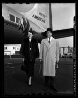 Billy Daniels and wife, Marsha Braun Daniels at airport in Los Angeles, Calif., 1950