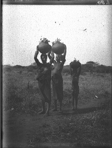 African women, Mozambique, ca. 1901-1907