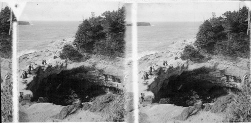 Oregon. Where the Devil's Punchbowl is filled by the Pacific, Otter Rock, near Yaquina