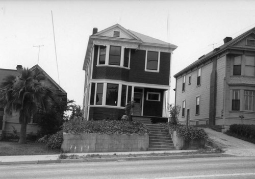 S. Flower Street residences, Bunker Hill