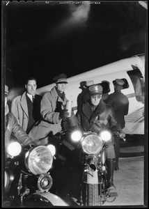 Serum arriving for Tom Mix, Burbank, CA, 1931