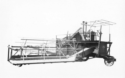 Combines (Agricultural Machinery) - Stockton: Combined Harvester manufactured by Harris Manufacturing Co