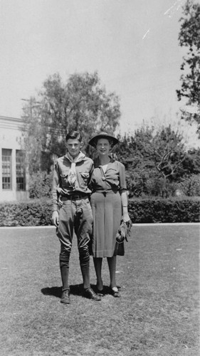 Gertrude Whitney and her son Bob, [graphic]