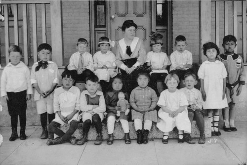 Kindergarten class at Fourth Street School, [graphic]