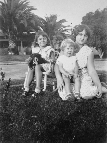 Mother and children on Orange Street, [graphic]