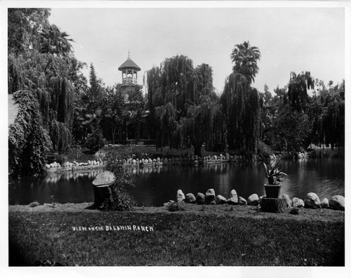 Lake View and Queen Anne Cottage at the Baldwin Ranch