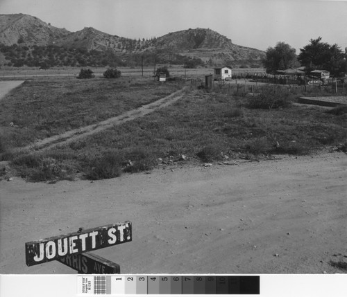 Photograph of small shack on Jouett Street in Pacoima